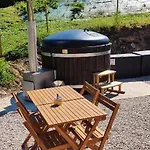 Maison 2 Avec Vue Sur Etang Avec Bain Finlandais بيت للعطل