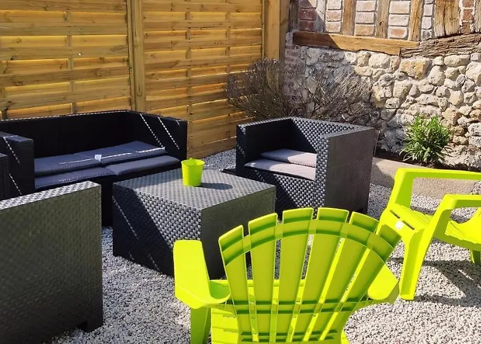 Maison 2 Avec Vue Sur Etang Avec Bain Finlandais Feriehus La Rivière-Saint-Sauveur